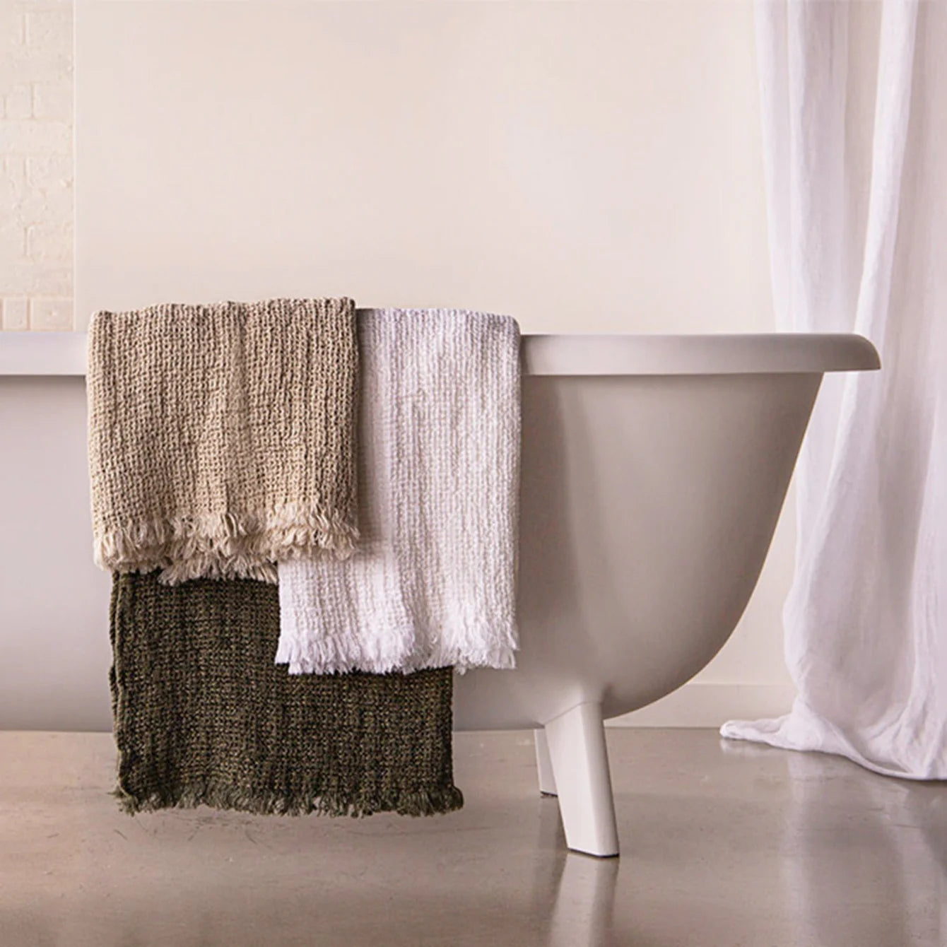 Flocca Linen Bath Towel
