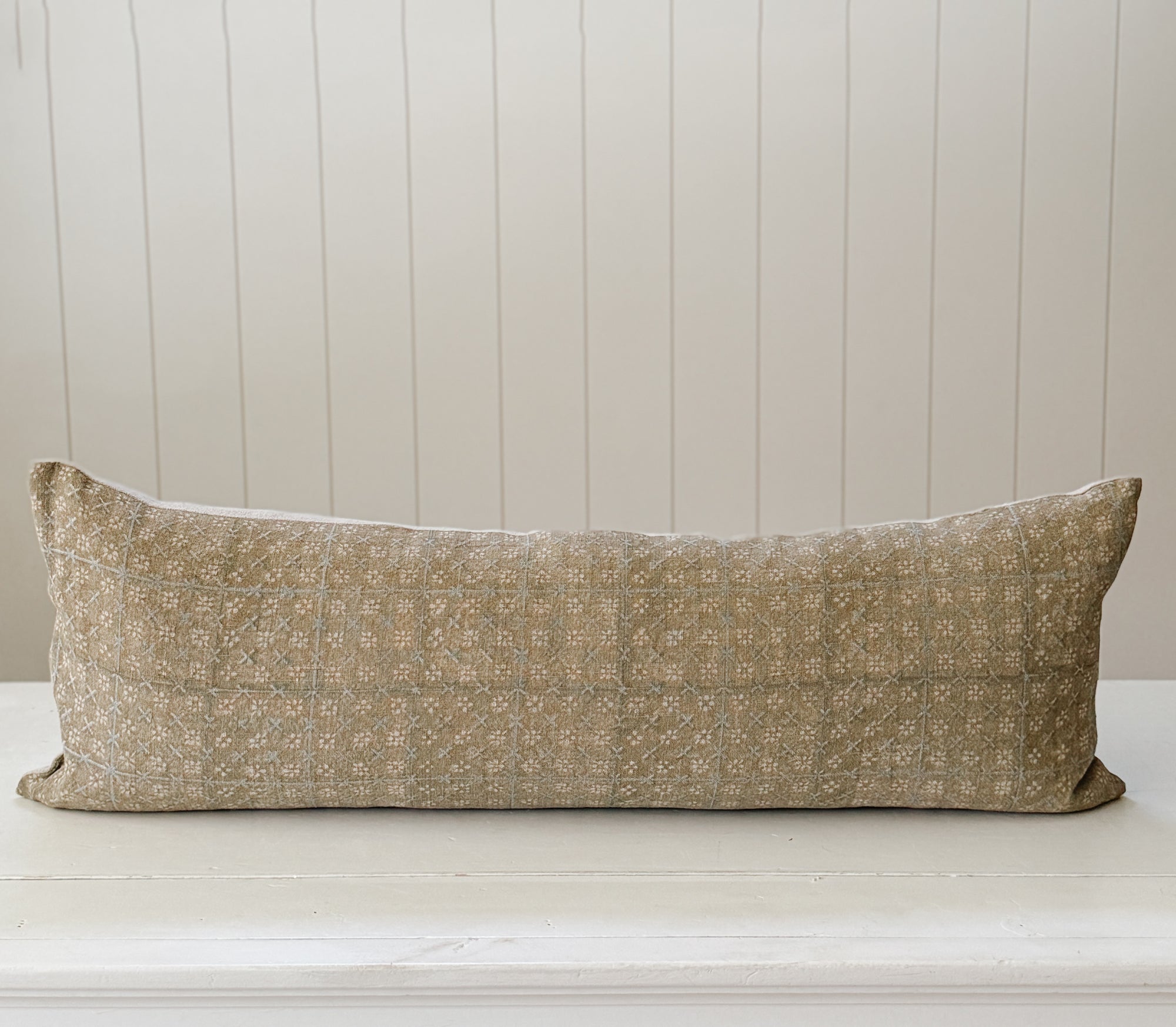 Tilti Long Lumbar Pillow