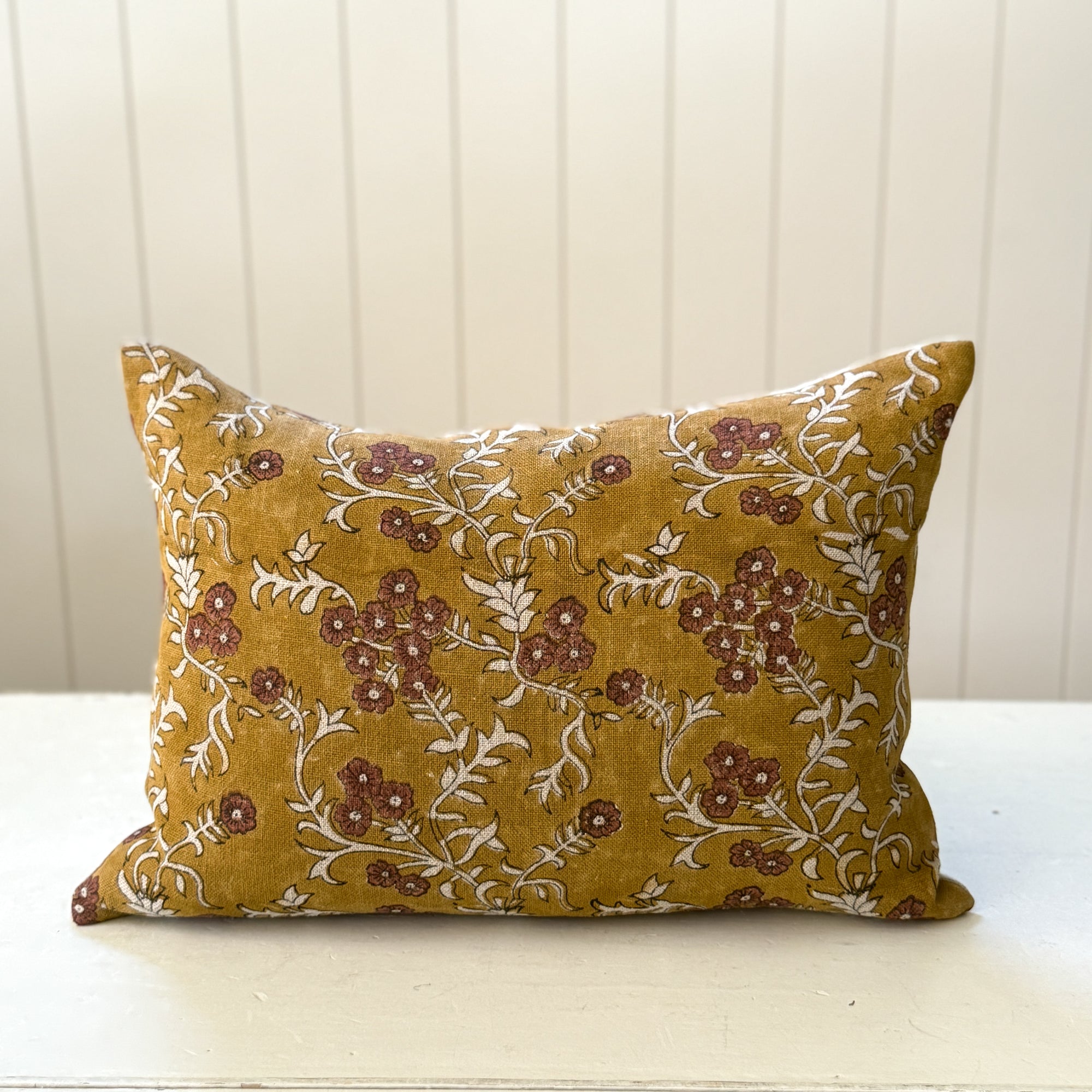 Torini Lumbar Pillow
