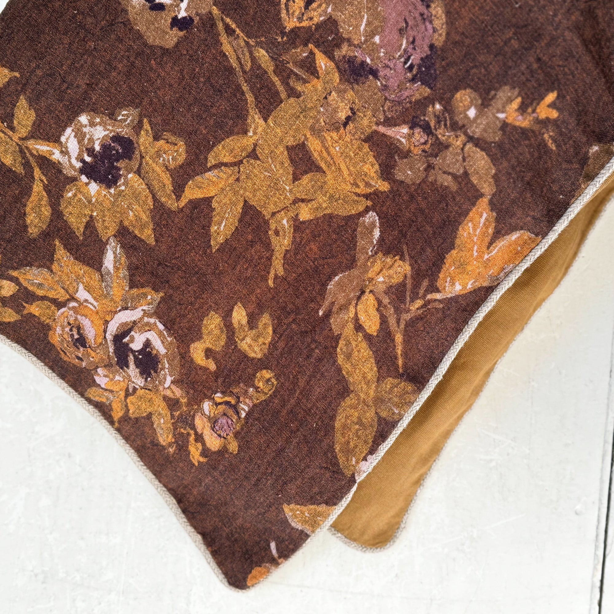 Bordeaux Bed Roll | Marigold Brown