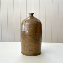 Load image into Gallery viewer, Vintage Hungarian Pottery | No.8
