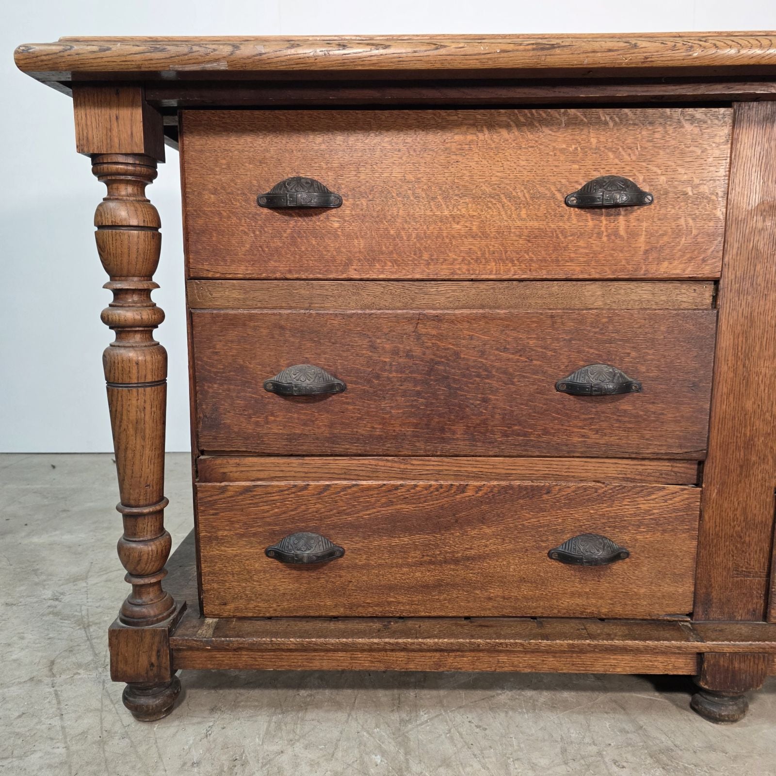 Antique Solid Oak 9-Drawer Haberdashery Chest of Drawers | France, 1900s