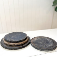 Load image into Gallery viewer, Vintage Round Black Stone Tray
