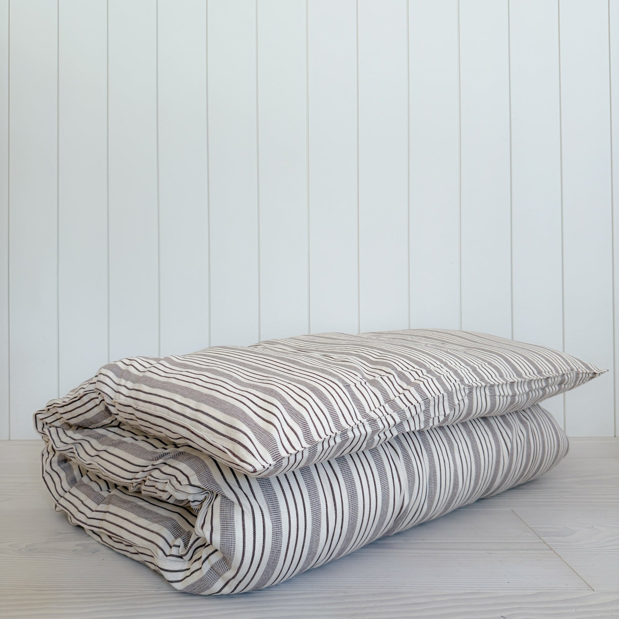 Canapé Bed Roll | Almond Cafe Stripe