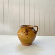 Load image into Gallery viewer, Vintage Hungarian Pottery | No.14
