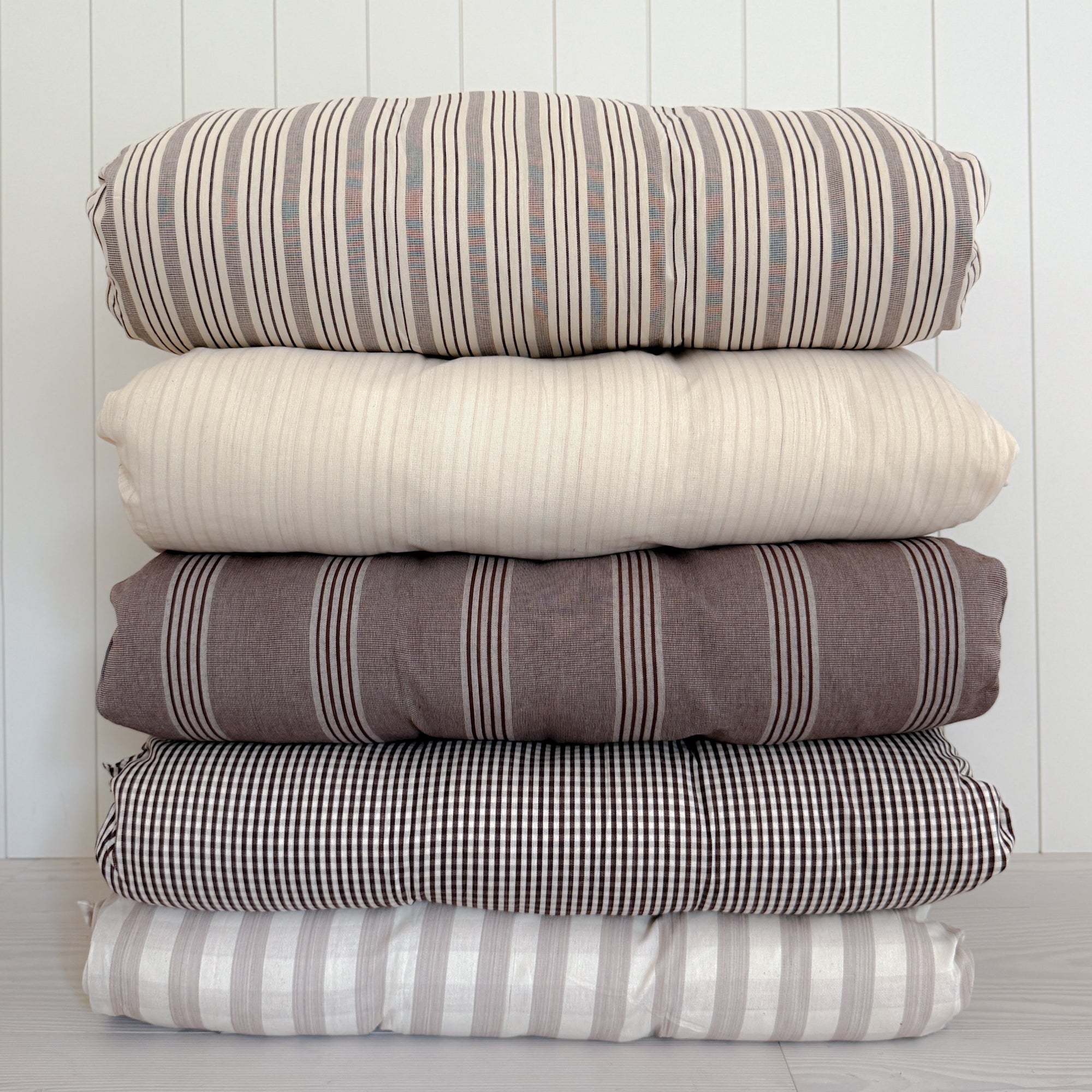 Canapé Bed Roll | Almond Cafe Stripe