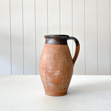 Load image into Gallery viewer, Vintage Hungarian Pottery | No.3
