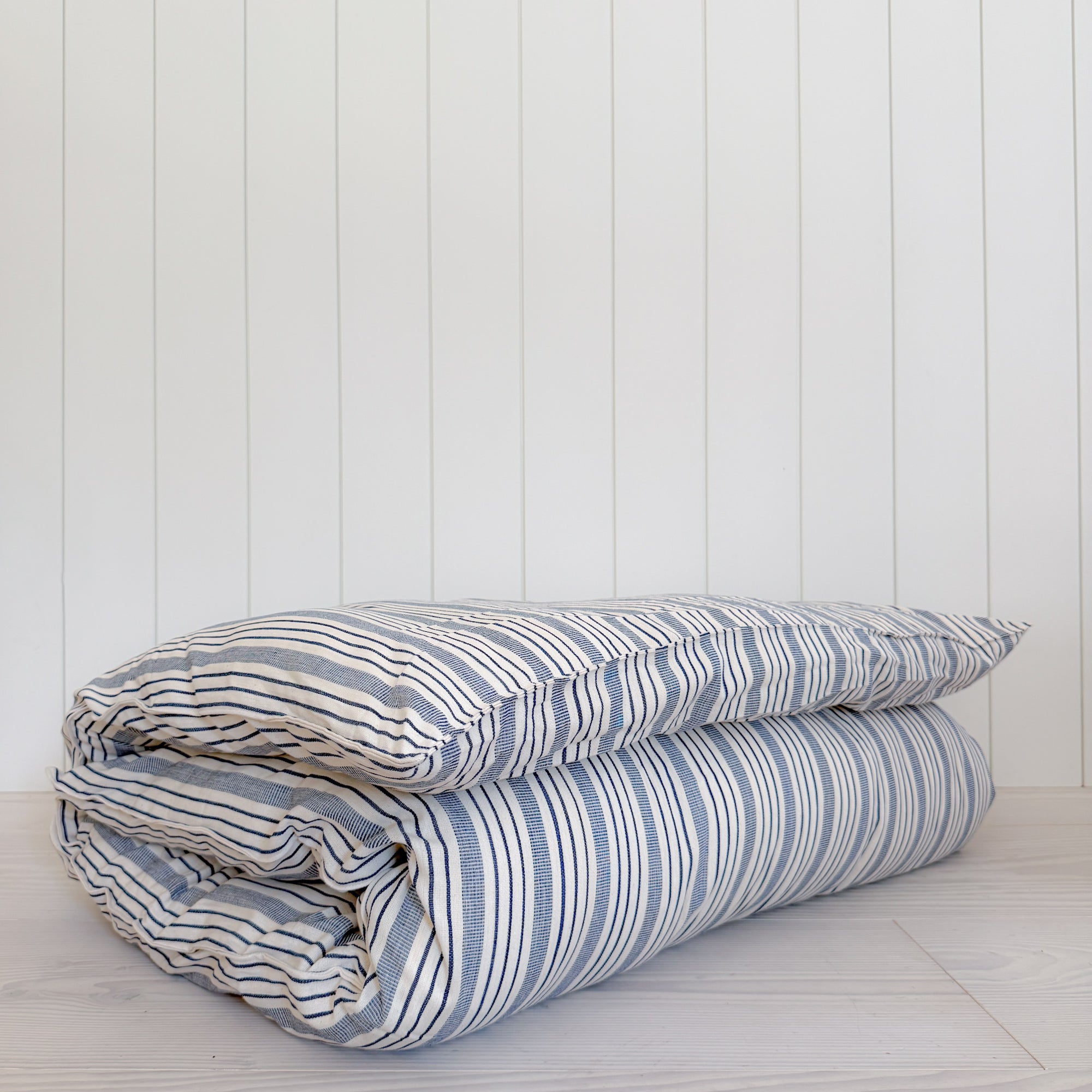 Canapé Bed Roll | Ivory + Marine Cafe Stripe