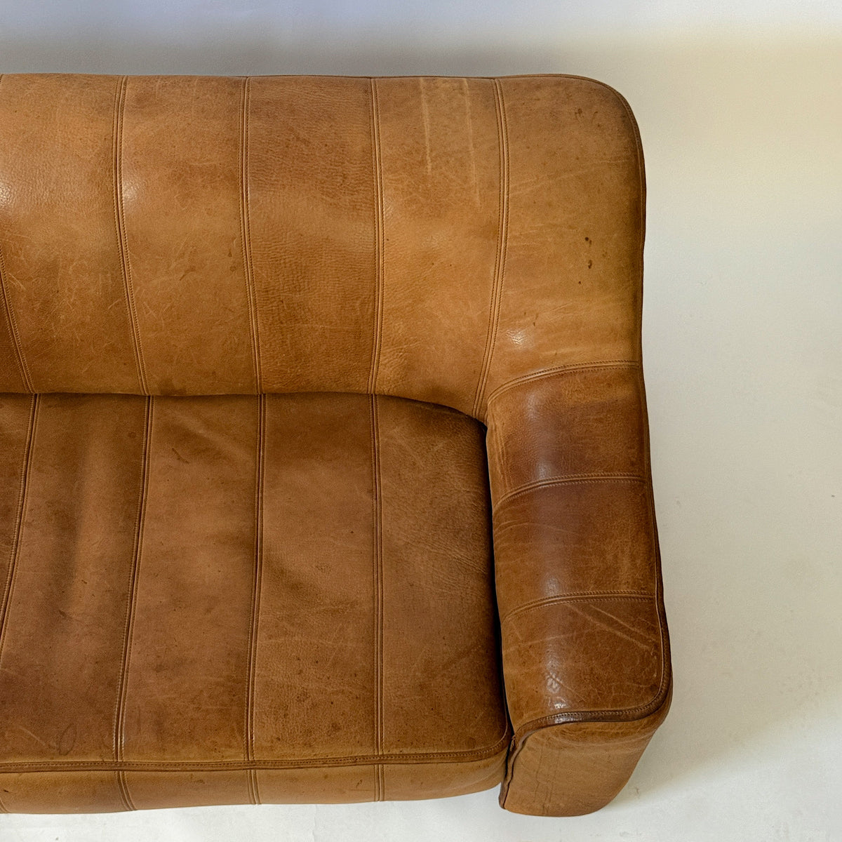 Buffalo Leather 2-Seater Sofa DS-44 by de Sede | Switzerland, circa 1970s