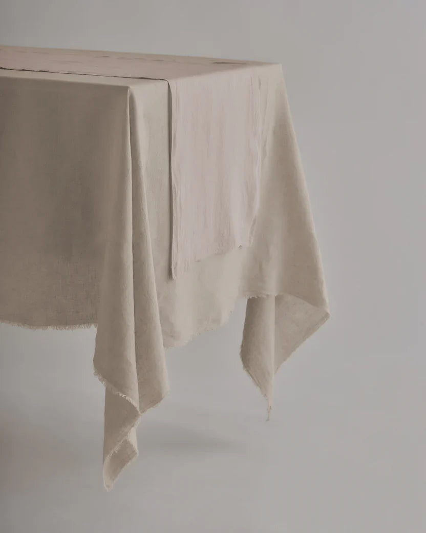 Basix Linen Table Runner