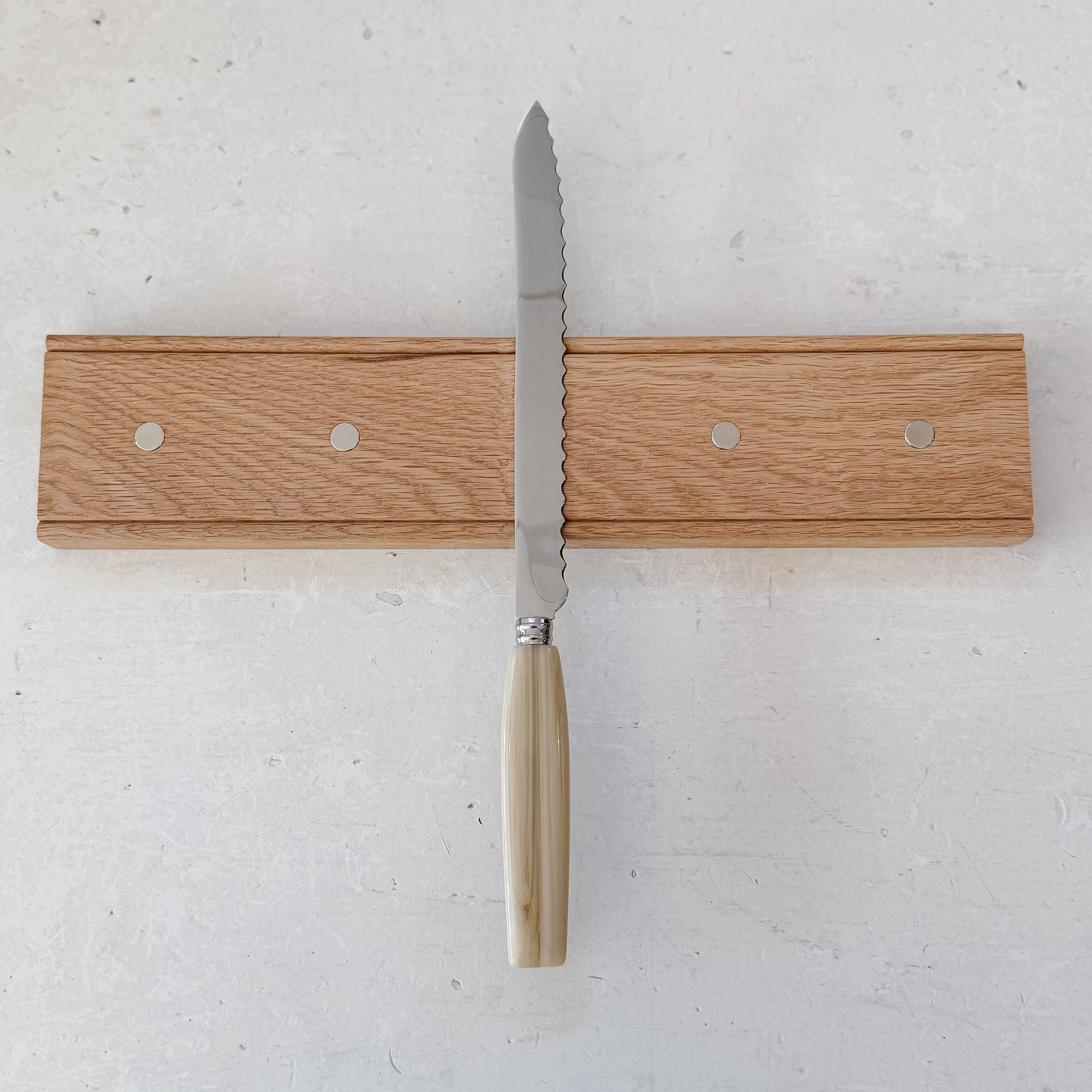 Bread Knife | Djembe