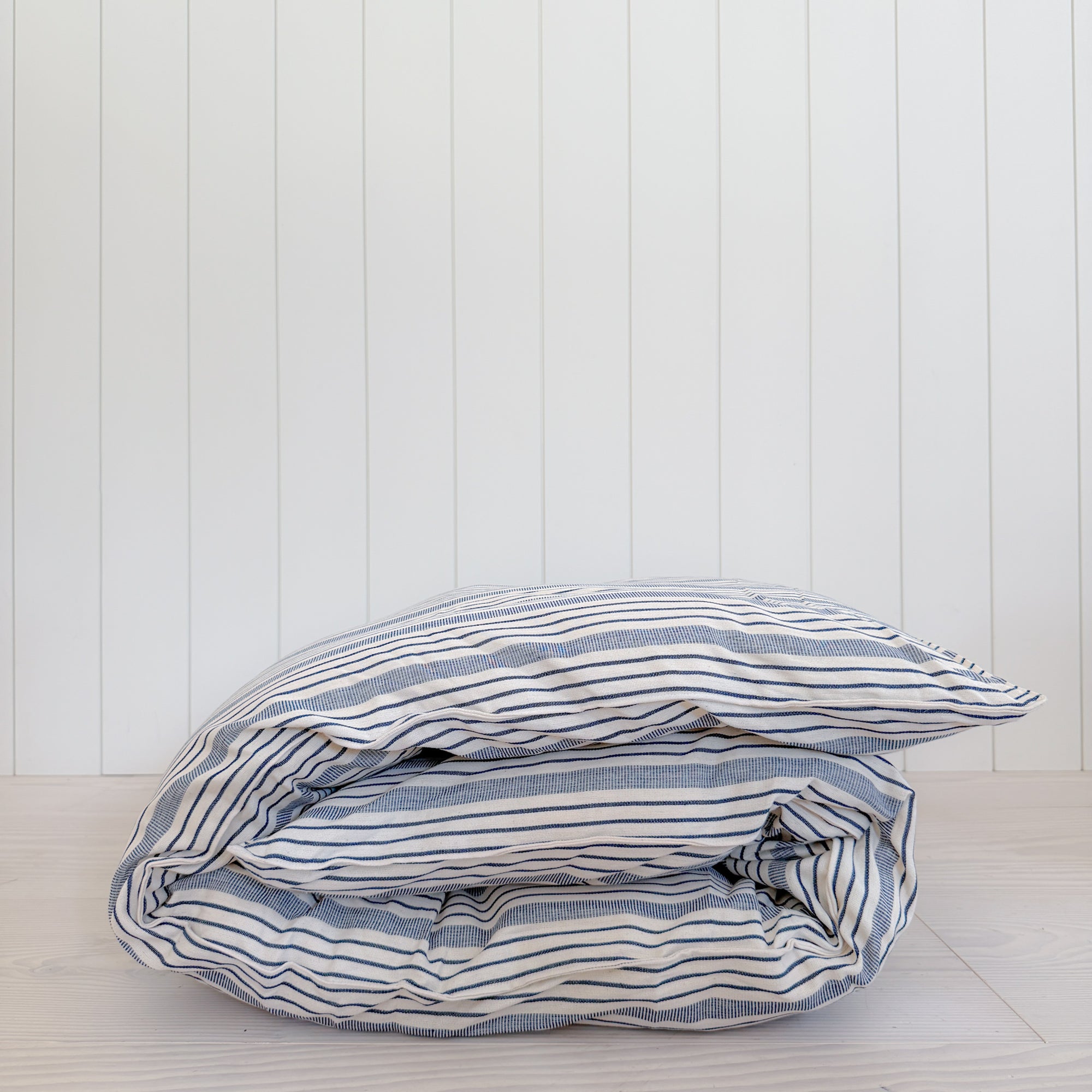 Canapé Bed Roll | Ivory + Marine Cafe Stripe