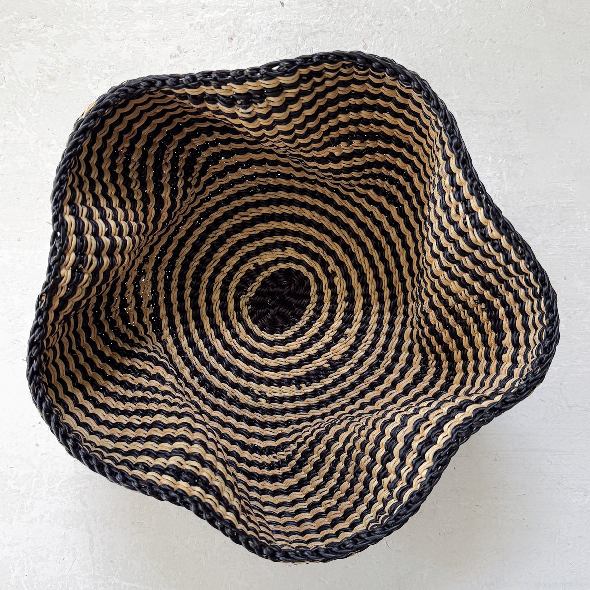 Small Pakurigo Wave Basket No. 22 | Natural + Black Stripe