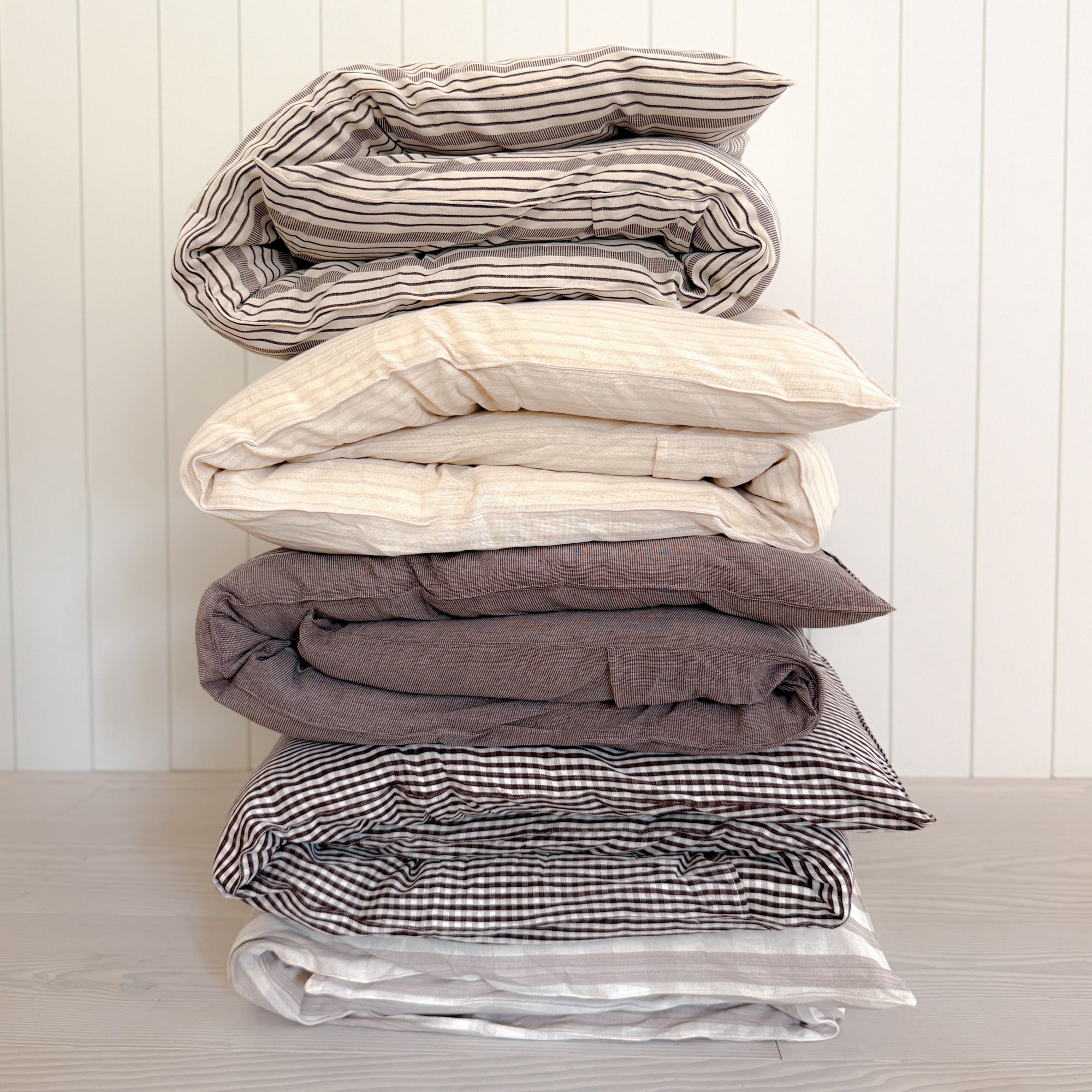 Canapé Bed Roll | Almond Cafe Stripe