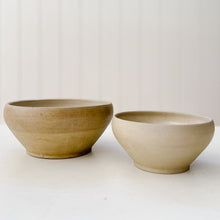 Load image into Gallery viewer, Vintage French Slip Glazed Bowls
