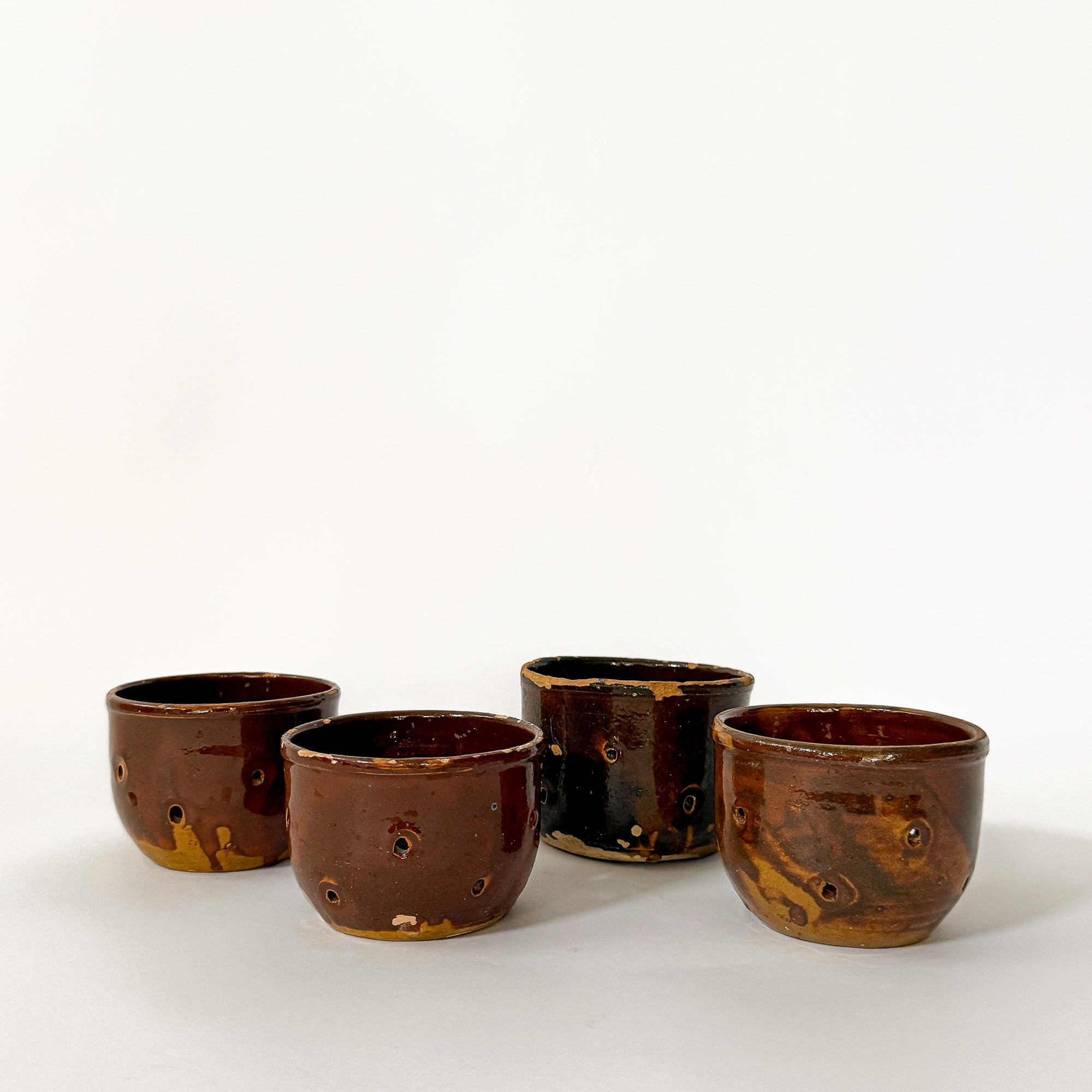 Rounded Brown Faisselles