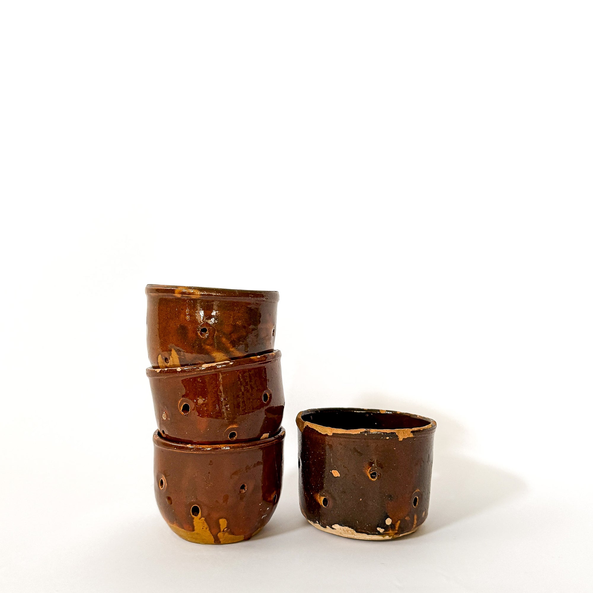 Rounded Brown Faisselles