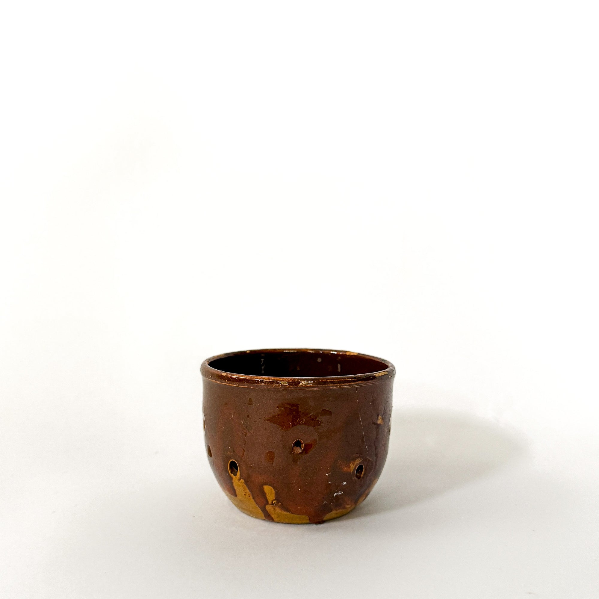 Rounded Brown Faisselles