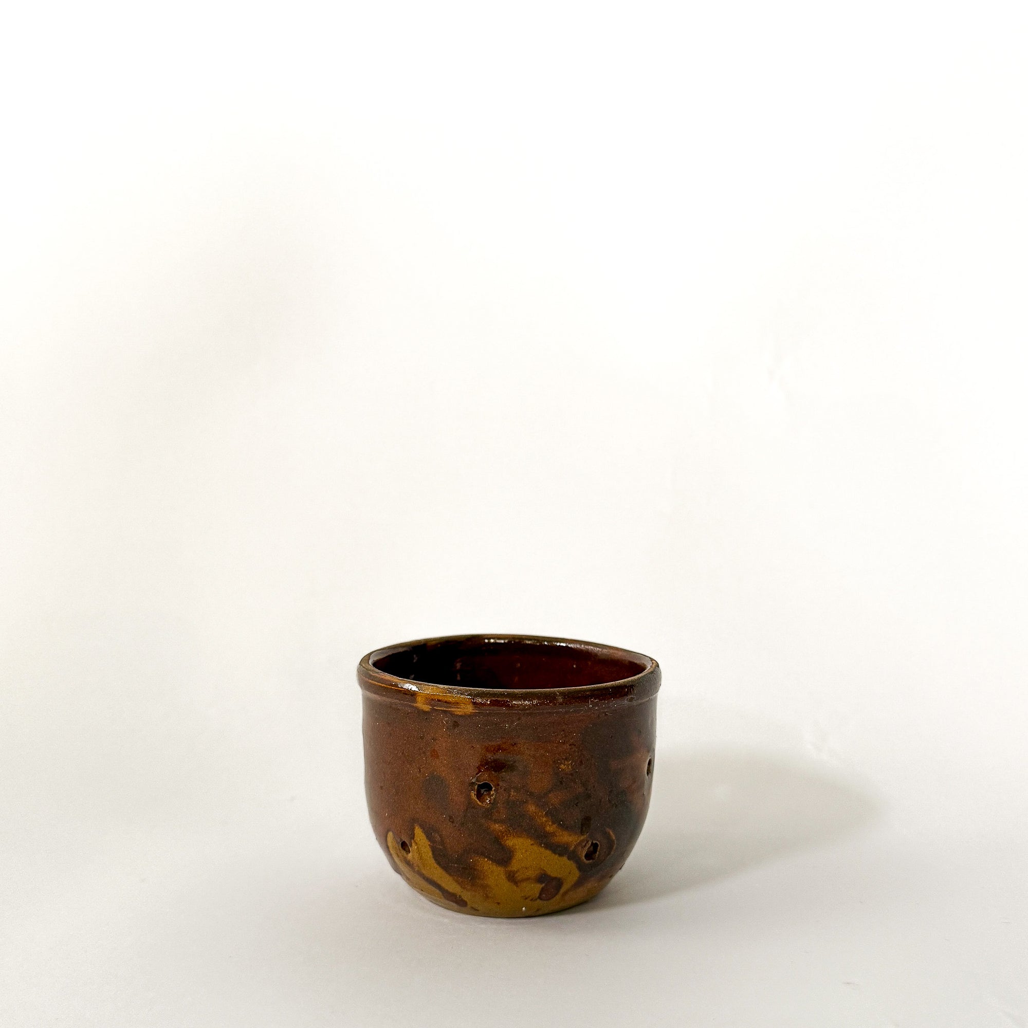 Rounded Brown Faisselles
