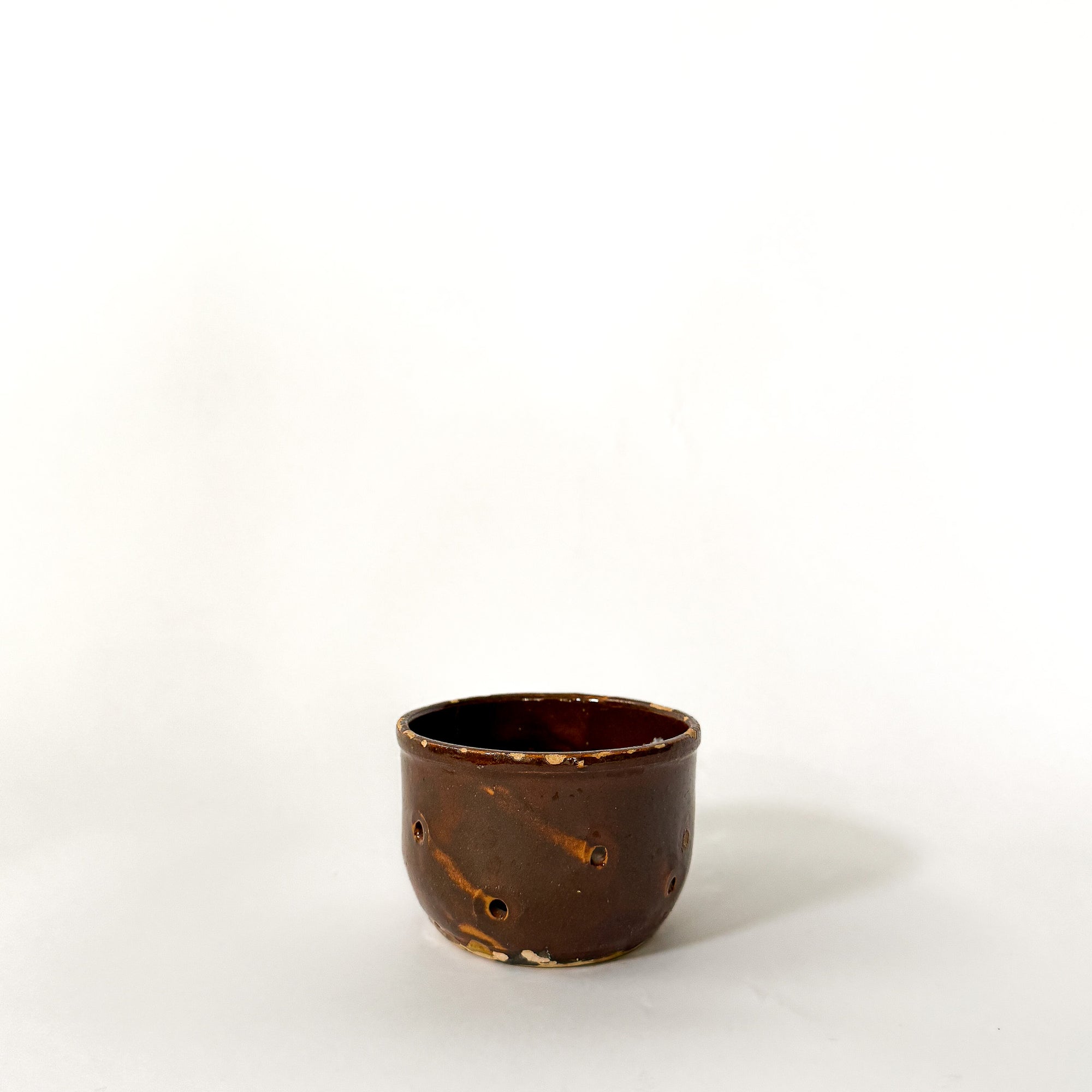 Rounded Brown Faisselles