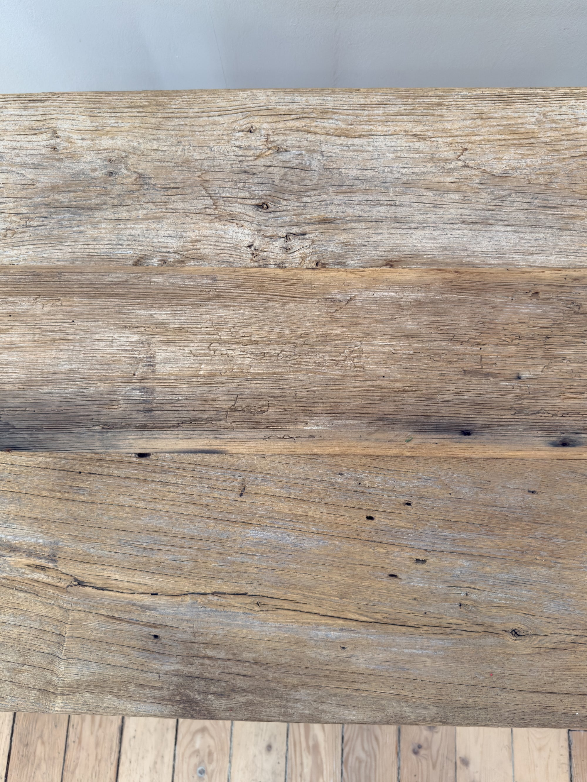 Reclaimed Mulberry Farm Table with Scalloped Apron