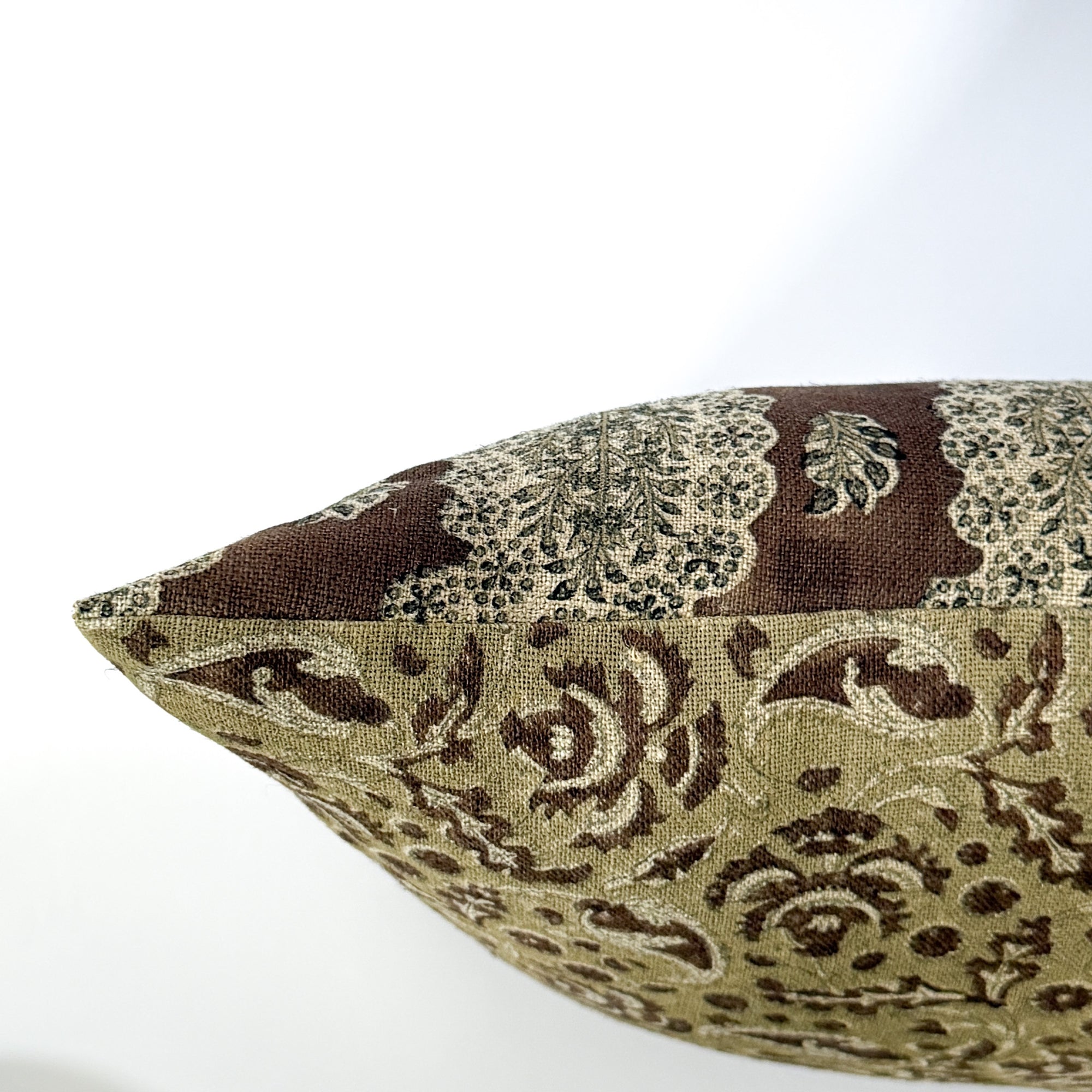 Reversible Cefalu Long Lumbar Pillow