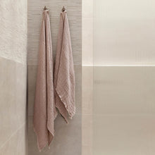 Load image into Gallery viewer, Flocca Linen Bath Towel
