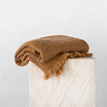 Load image into Gallery viewer, Flocca Linen Bath Towel
