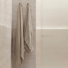 Load image into Gallery viewer, Flocca Linen Bath Towel
