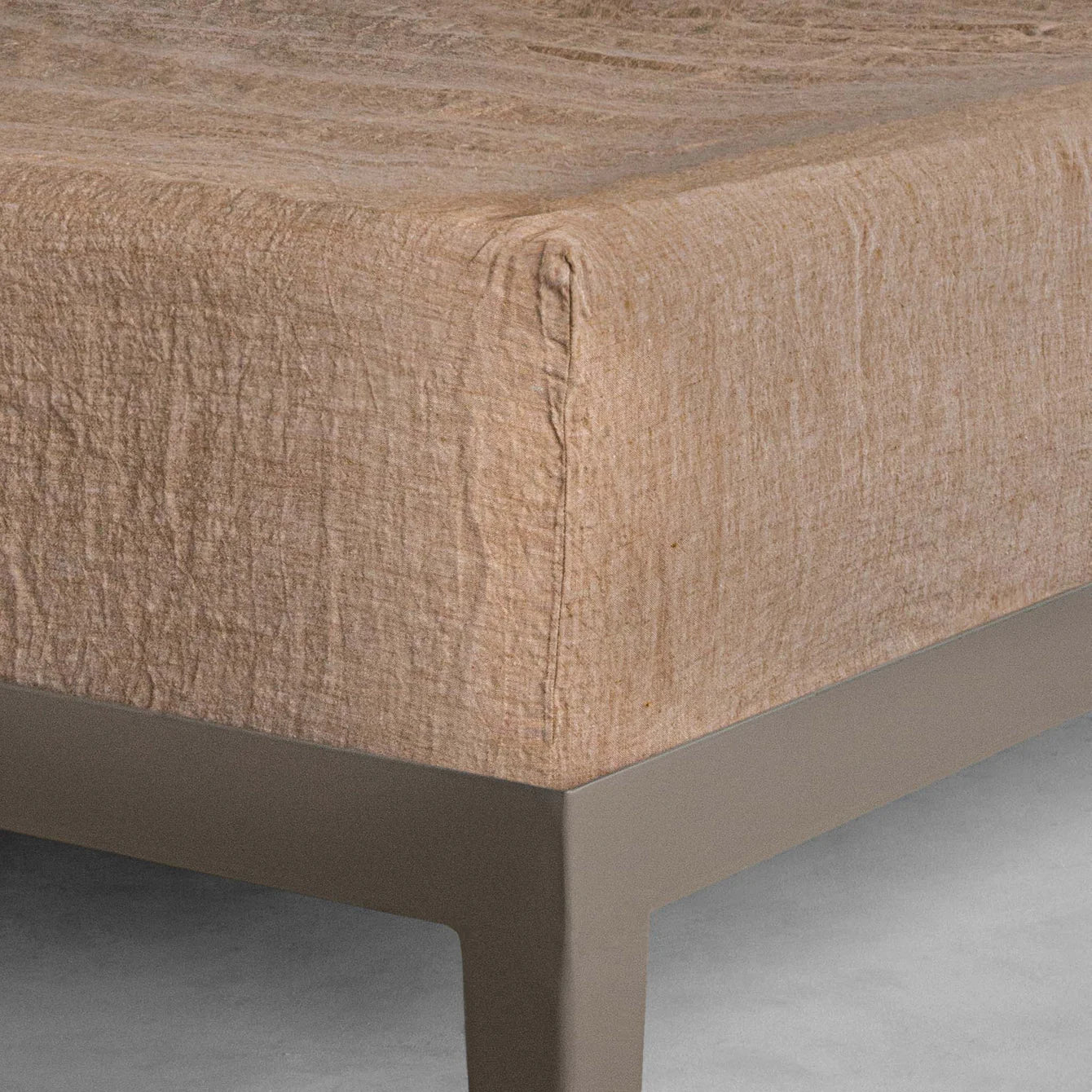 Basix Linen Fitted Sheet