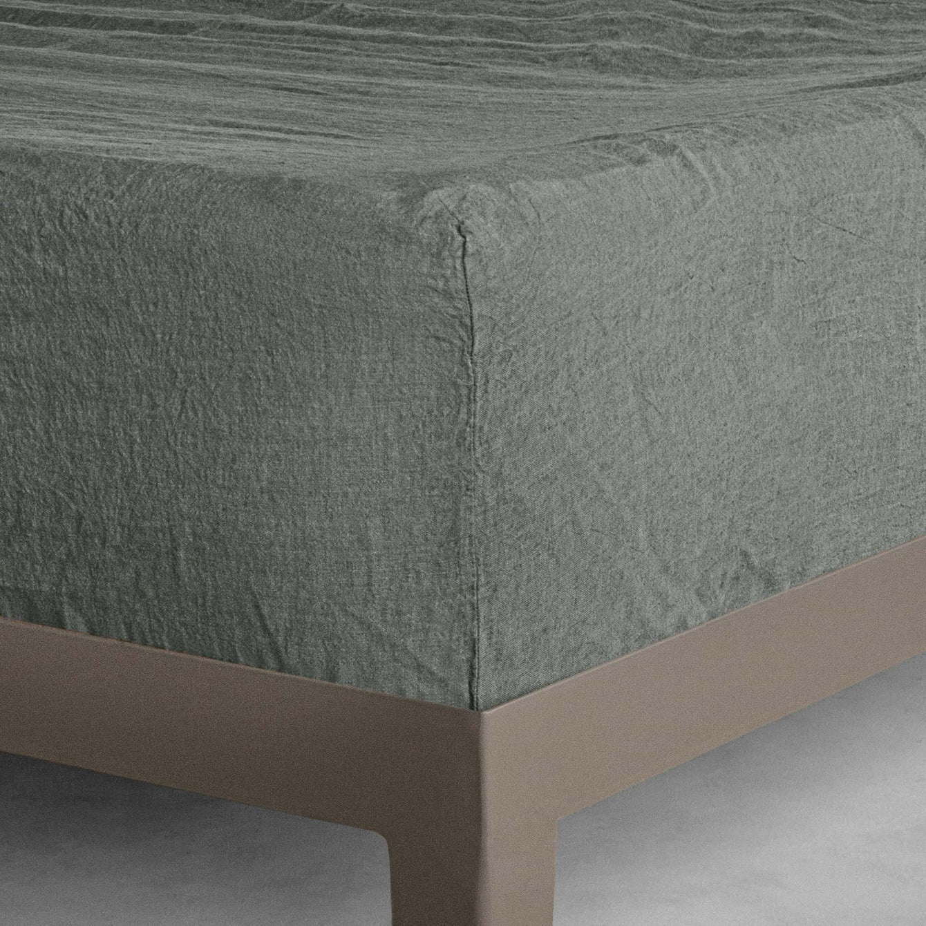 Basix Linen Fitted Sheet