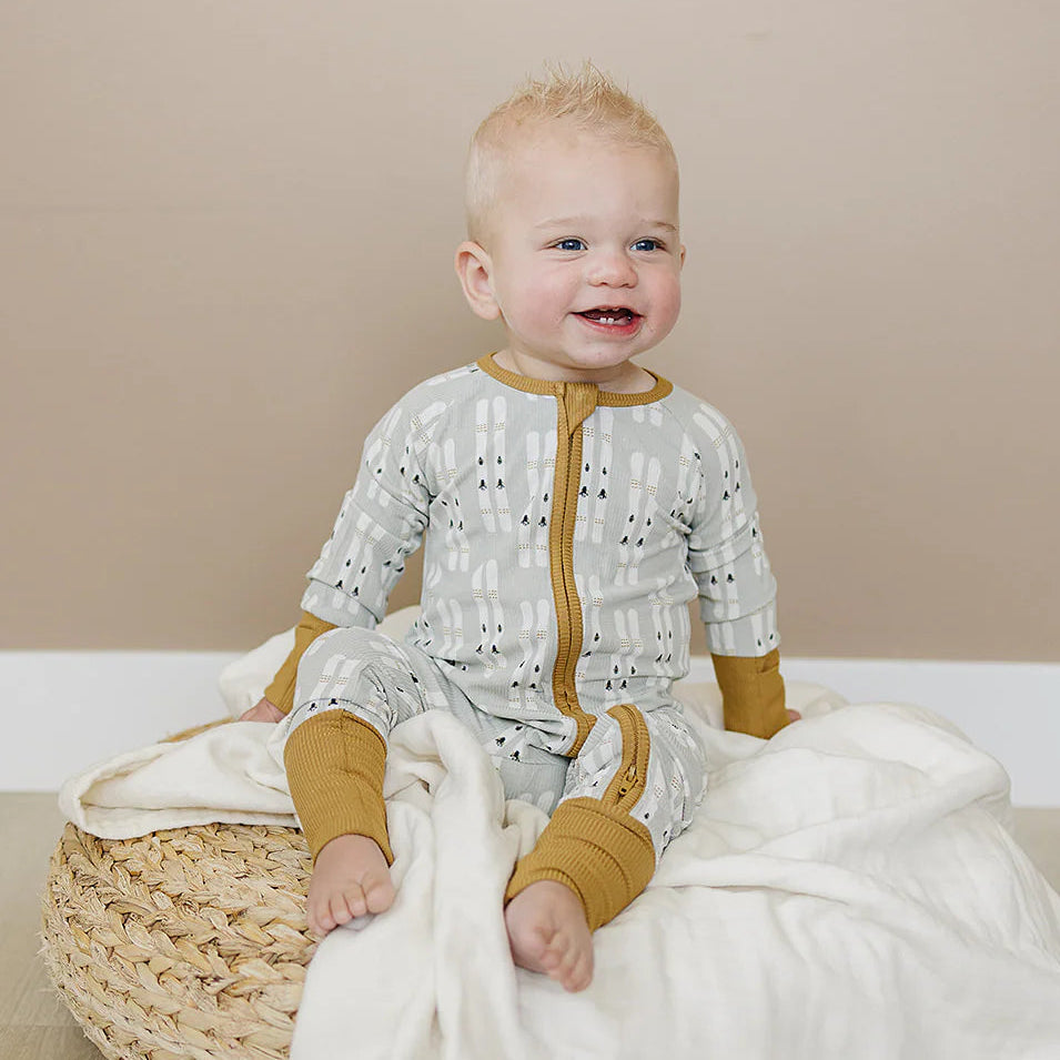 Ribbed Zipper Footed Pajamas | Skis