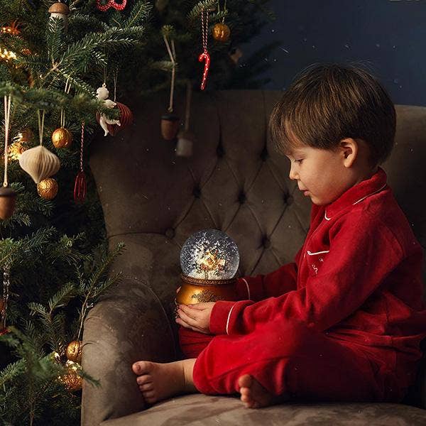 Heirloom Musical Snow Globe | Log Cabin