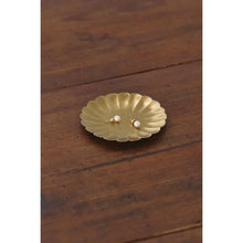 Load image into Gallery viewer, Petal Brass Dish
