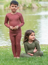 Load image into Gallery viewer, Kids Organic Merino Wool Base Layer Set | Olive
