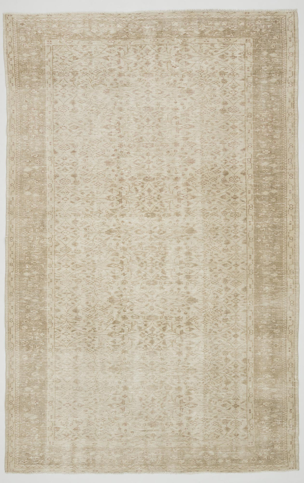 Vintage Turkish Hand-Knotted Area Rug | No. 3