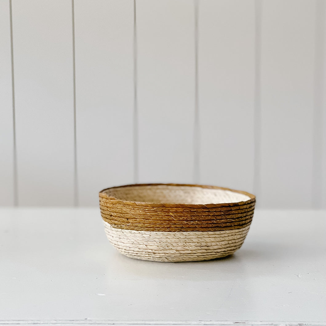 Round Tabletop Basket | Natural + Trigo