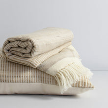 Load image into Gallery viewer, Navajo Woven Throw | Straw + Cream
