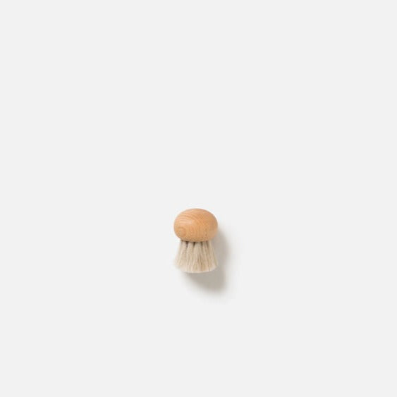 Natural Mushroom Brush